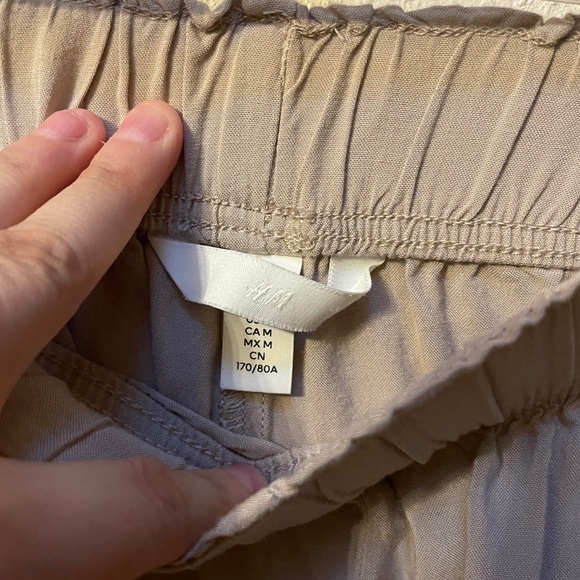 H&M pull up wide leg pants size Medium - Picture 7 of 7